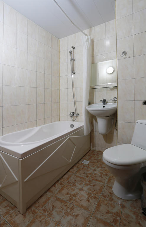 Acropolis Hotel Pazardzhik Phòng bức ảnh