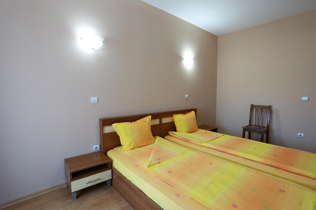 Acropolis Hotel Pazardzhik Phòng bức ảnh